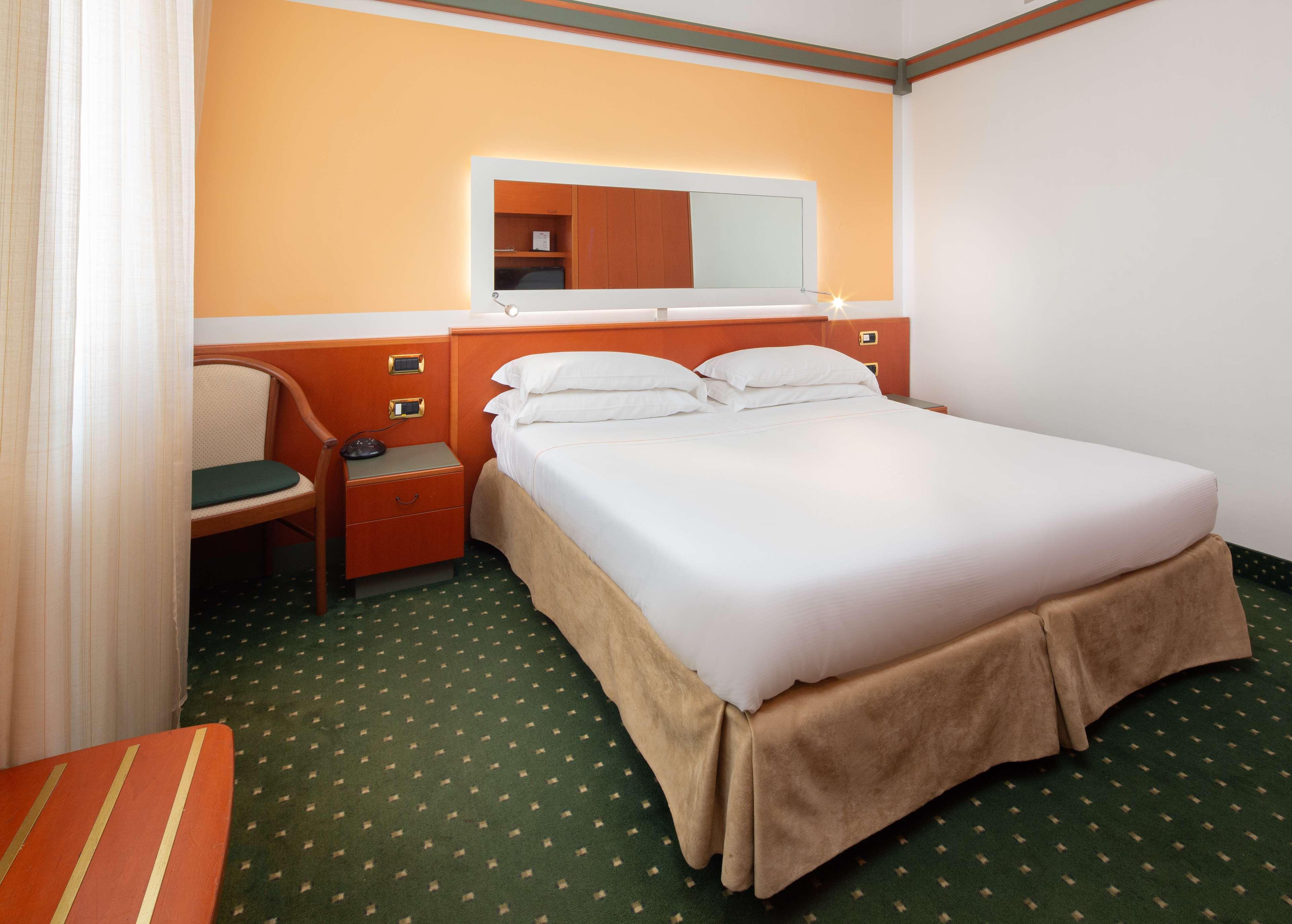 Jet Hotel, Sure Hotel Collection By Best Western Gallarate Exteriör bild